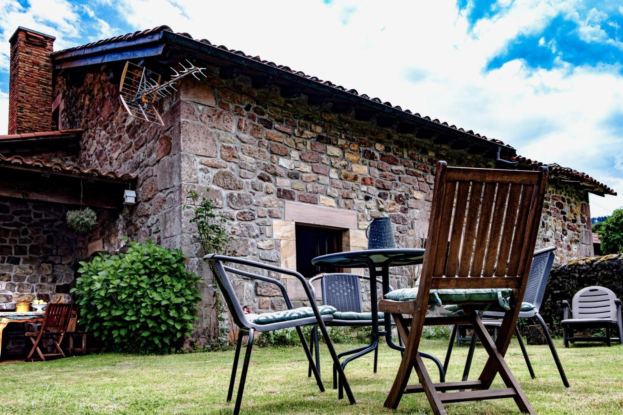 Casa De Campo El Midiaju Para 8 Personas Carmona  ภายนอก รูปภาพ
